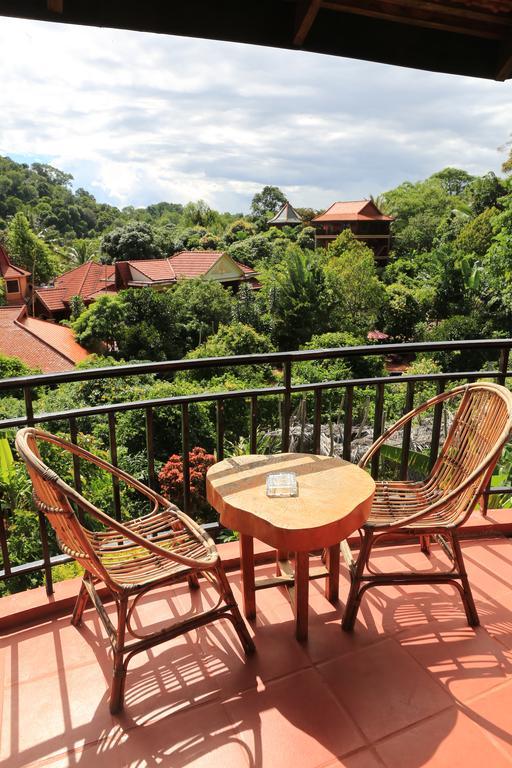 Spring Valley Resort Kep Exterior foto
