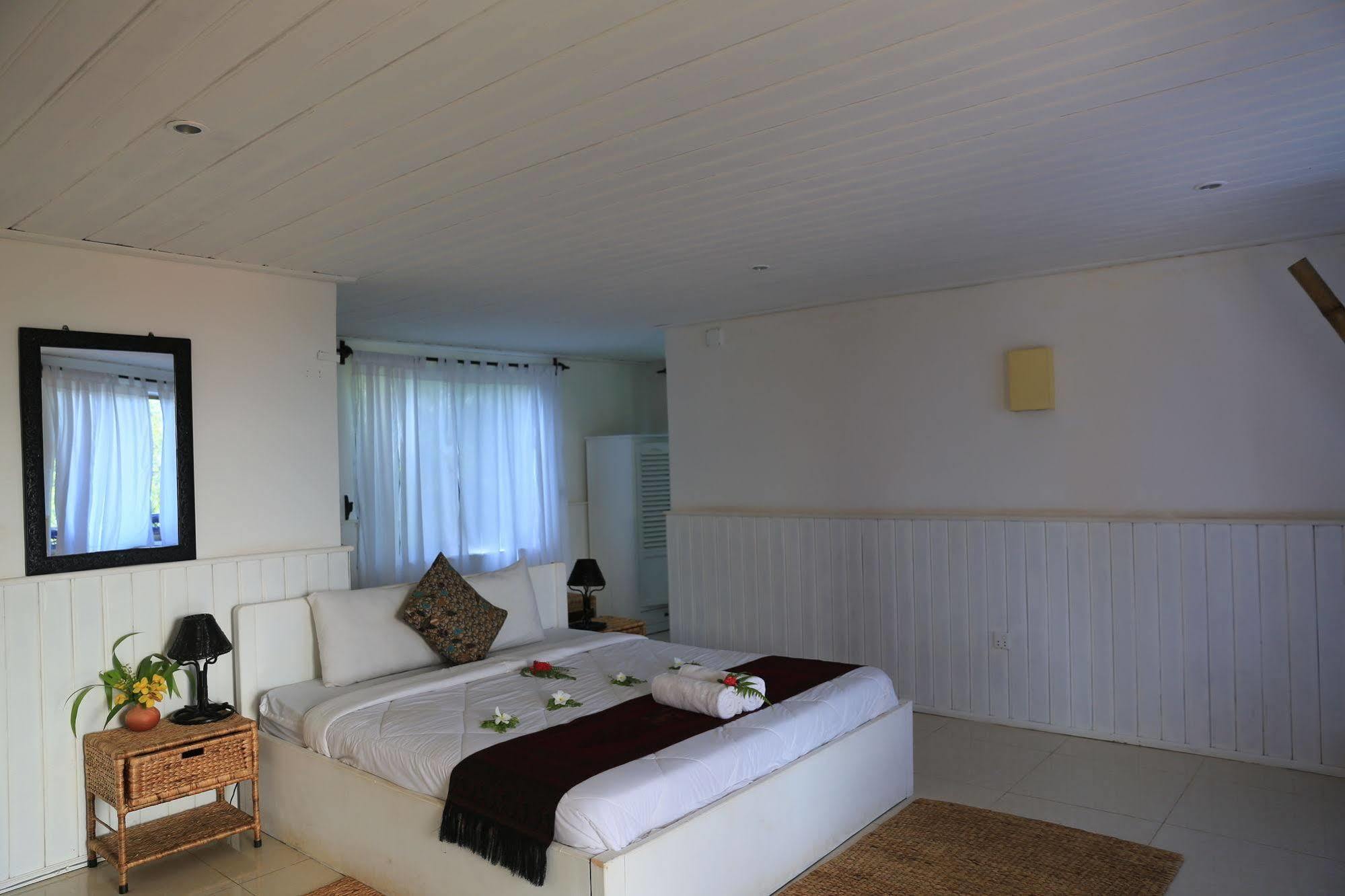 Spring Valley Resort Kep Exterior foto
