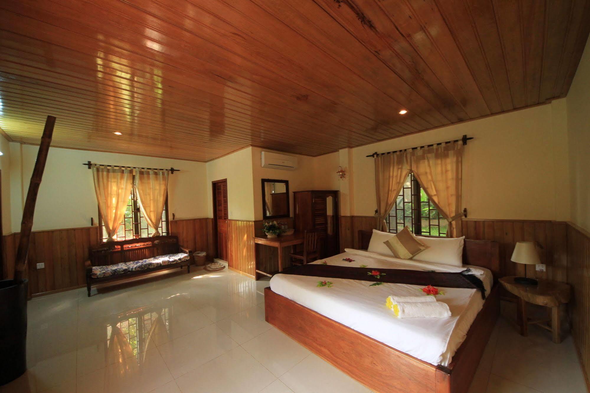 Spring Valley Resort Kep Exterior foto